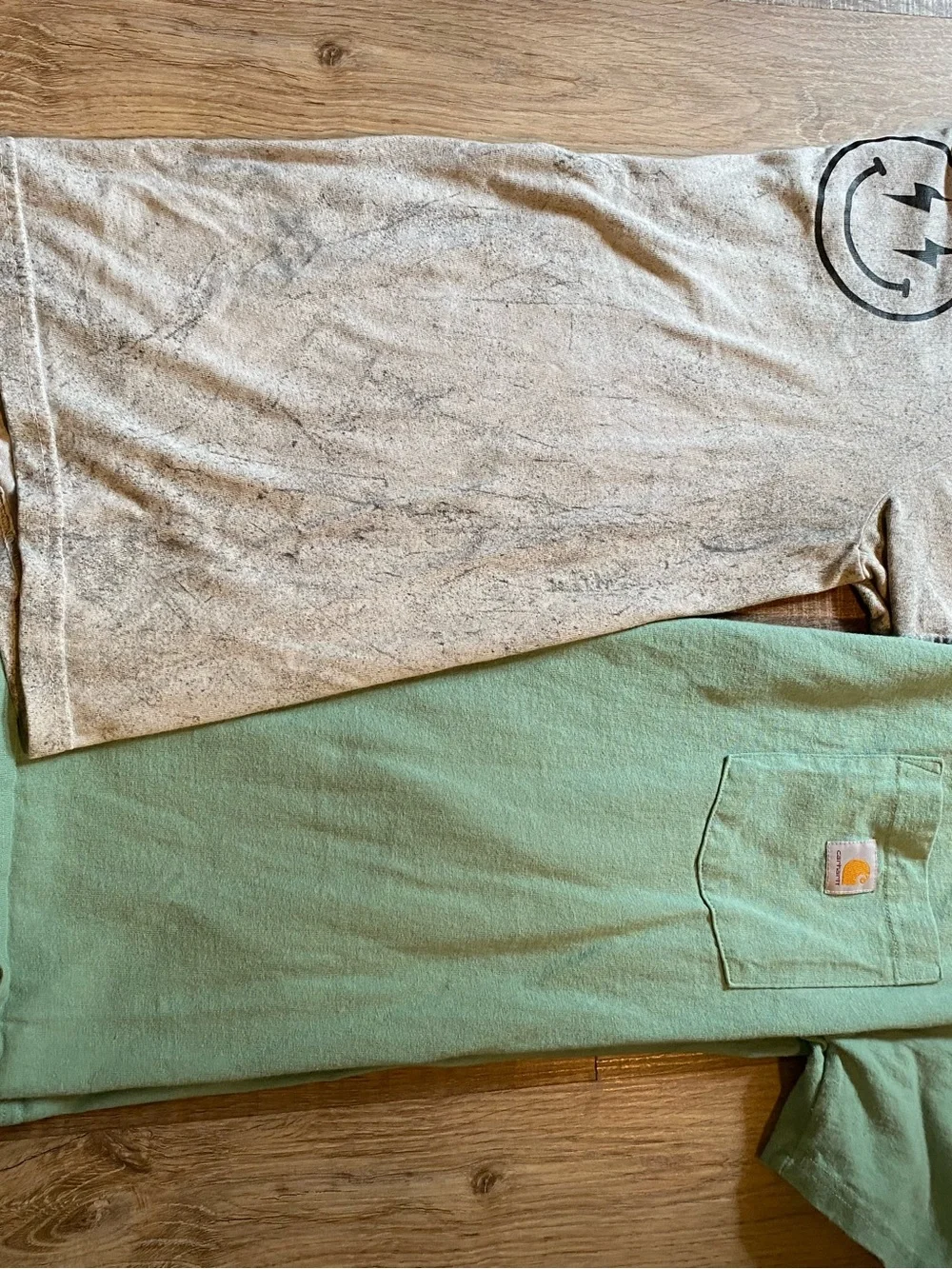 Carhartt Short Sleeve Tee in Cream and Green